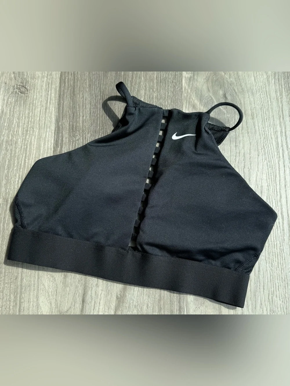 STUNNING EUC Nike Black High-Neck Ladder-Cut Sports Bra